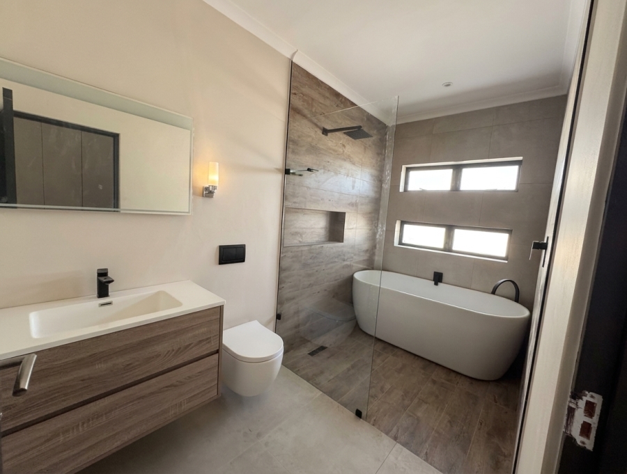 4 Bedroom Property for Sale in Sandown Western Cape